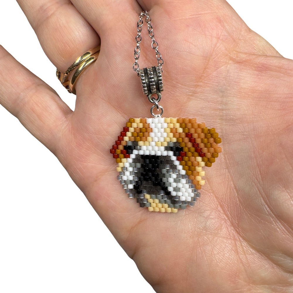 Beaded Bulldog Pendant Necklace: Miyuki Delica Dog Portrait - Picture 6 of 6